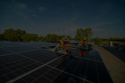 Dokumentenmanagement in der Photovoltaik: Warum PV-Projekte an ihrer eigenen Dokumentenflut wachsen